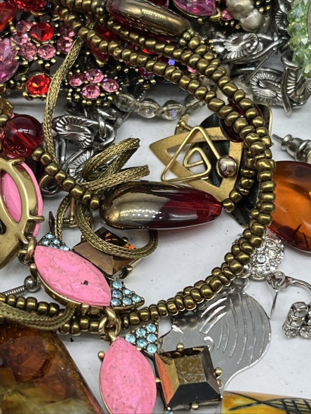 Bag Lot Broken Jewelry For Repair Crafting Salvage - Picture 6 of 9